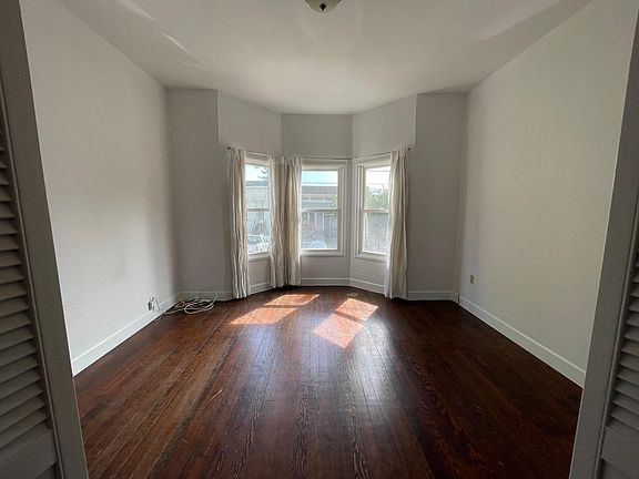 3rd image of 1630 Noe St