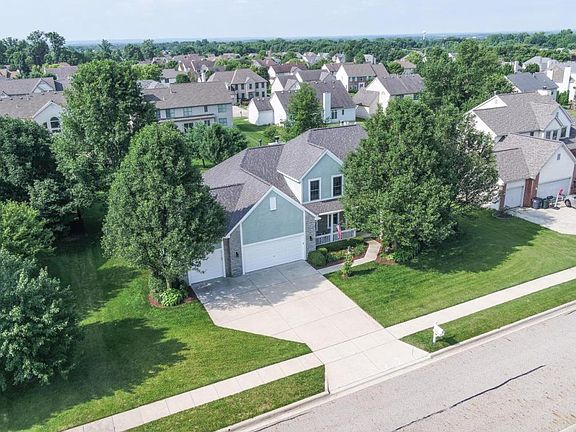 2nd image of 13484 Silverbrook Dr NW