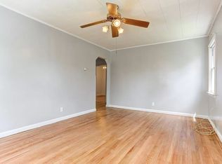 (Undisclosed Address), Glen Oaks, NY 11004