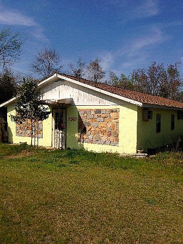 2nd image of 2509 Williston Rd