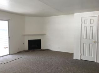 218 Entrance Rd APT 4, Goleta, CA 93117