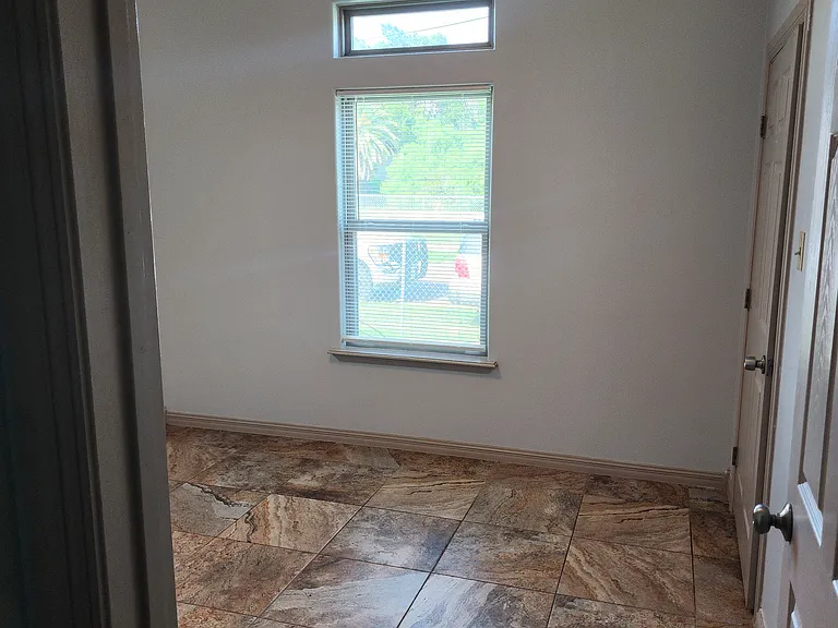 712 N Malinche Ave — Photo 17