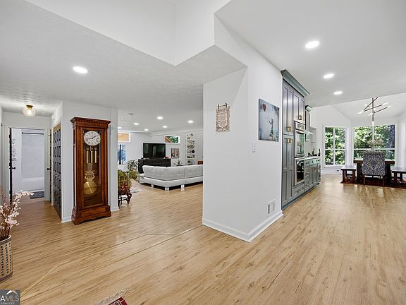 3rd image of 5966 Island View Dr