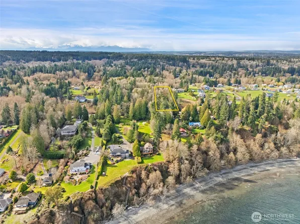 23300 Jefferson Point Road NE, Kingston, WA 98346