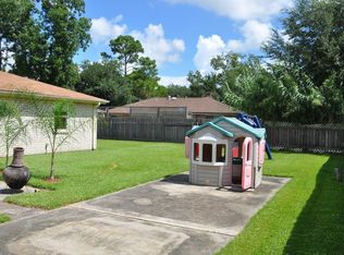 122 Gardenia Ln, Belle Chasse, LA 70037