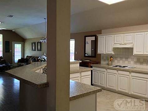 4th image of 5116 Stonecrest Dr