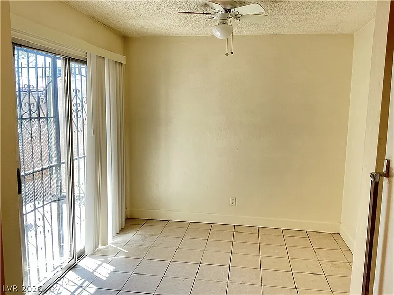 3968 Voxna St — Photo 6