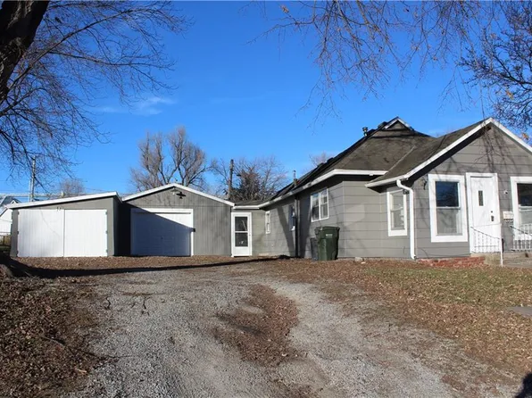 714 W Cornhill St, Cameron, MO 64429