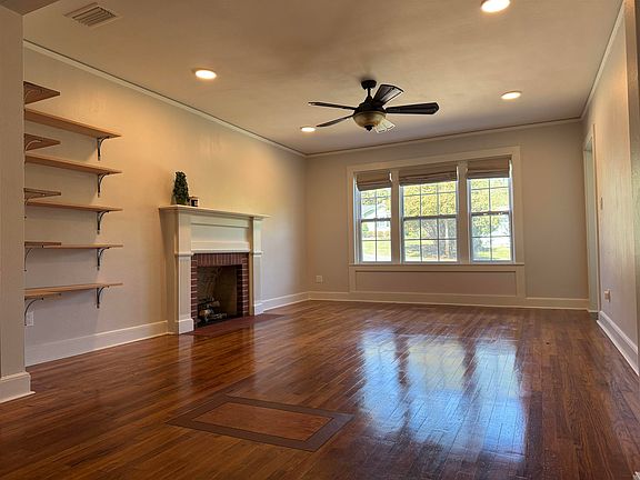 2nd image of 2015 E Forest Dr