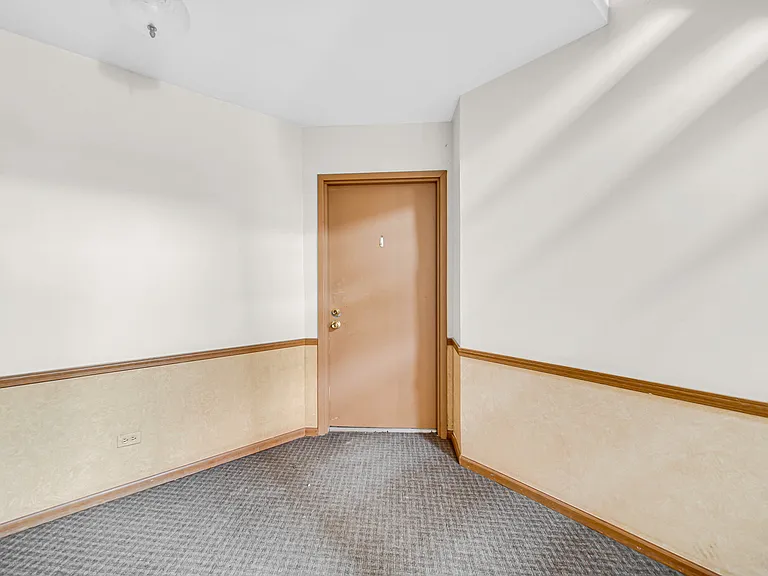 1661 Commodore Ct #3 — Photo 15