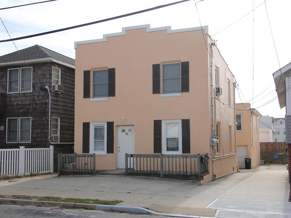 2nd image of 13 Decatur Ave