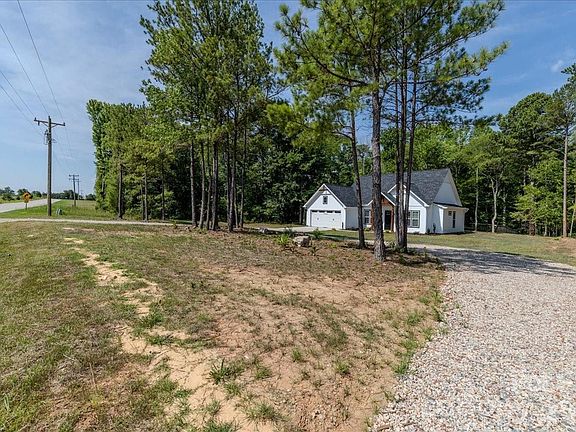 5th image of 725 Potter Rd