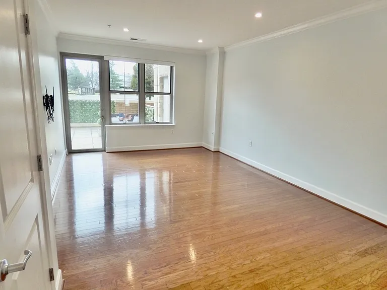 11800 Sunset Hills Rd #118 — Photo 14