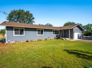 1150 Pleasant Valley Rd, Merlin, OR 97532