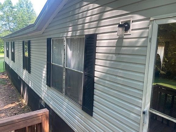 3rd image of 159 Merry Dr NW