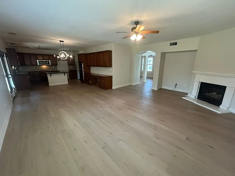 5211 W Elkhorn Ct — Photo 21