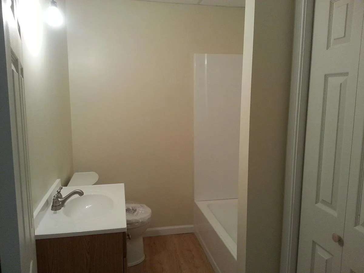 2 bed, 750 sqft, $725 — Photo 3