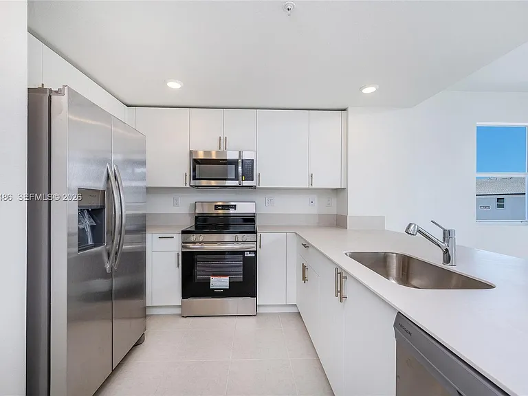 15616 SW 280th St — Photo 3