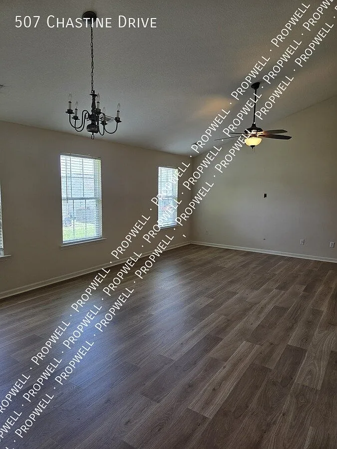 3 bed, 1964 sqft, $1,750 — Photo 3
