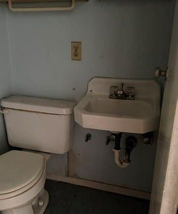 5th image of 1401 David Dr