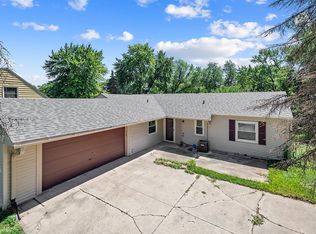 135 Thornhurst Rd, Bolingbrook, IL 60440