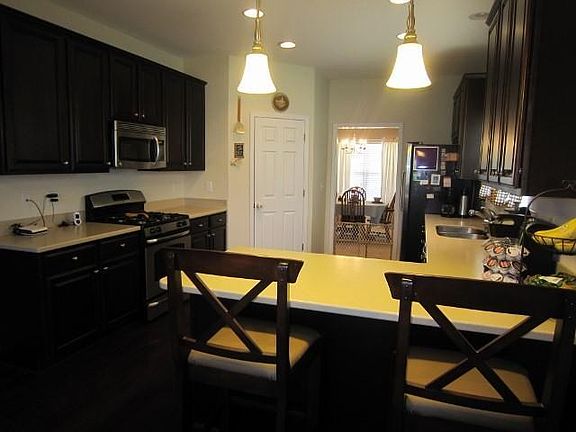 Kitchen view 3 (640x480)