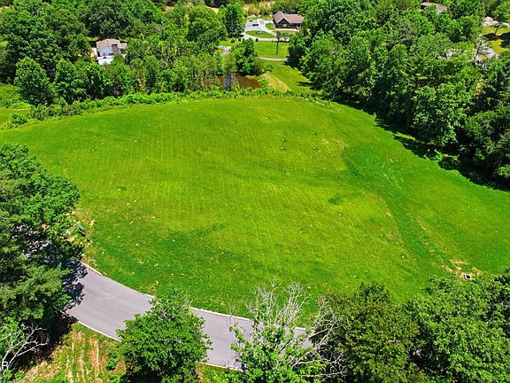2nd image of 71 Max Ridge Ln #1