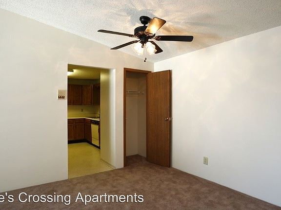 5th image of 5370 Lees Crossing Dr APT 10