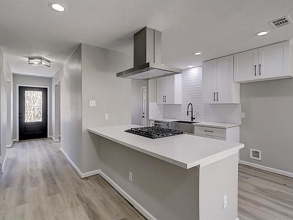 4th image of 1707 Lone Eagle Cir