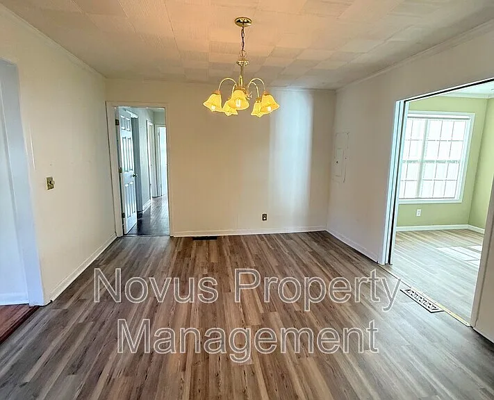 100 W Greenwood Dr — Photo 4
