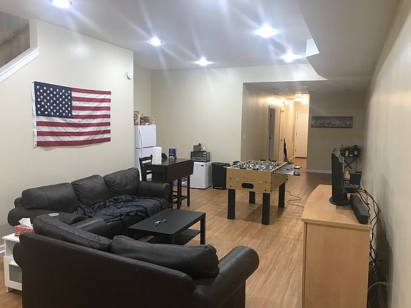 4th image of 2048 W Washington Blvd