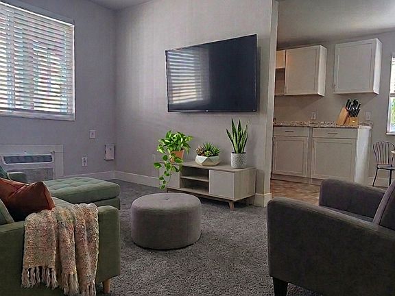 4th image of 1482 S Roberta St #1