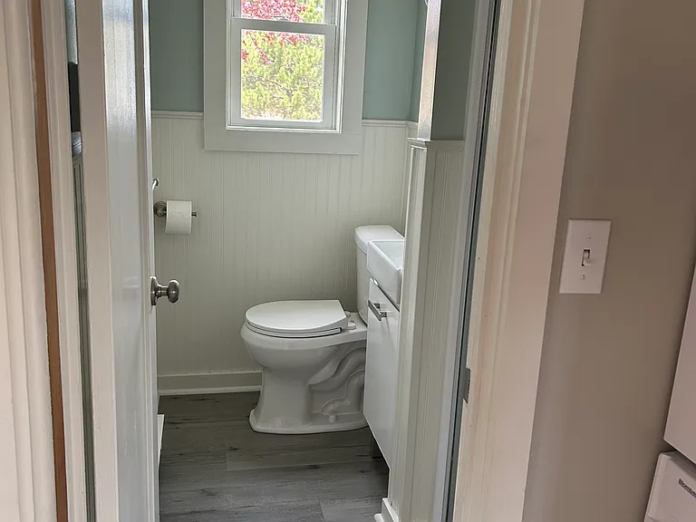 143 Seaside Ave #A — Photo 8
