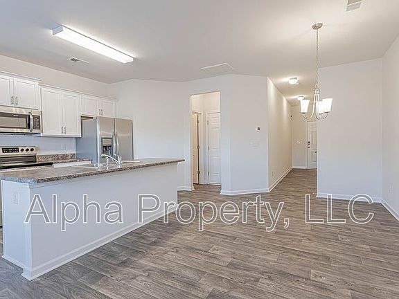 5th image of 30 Moorlyn Ln