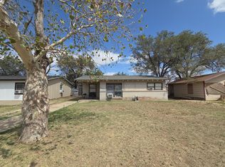 402 39th St, Lubbock, TX 79404