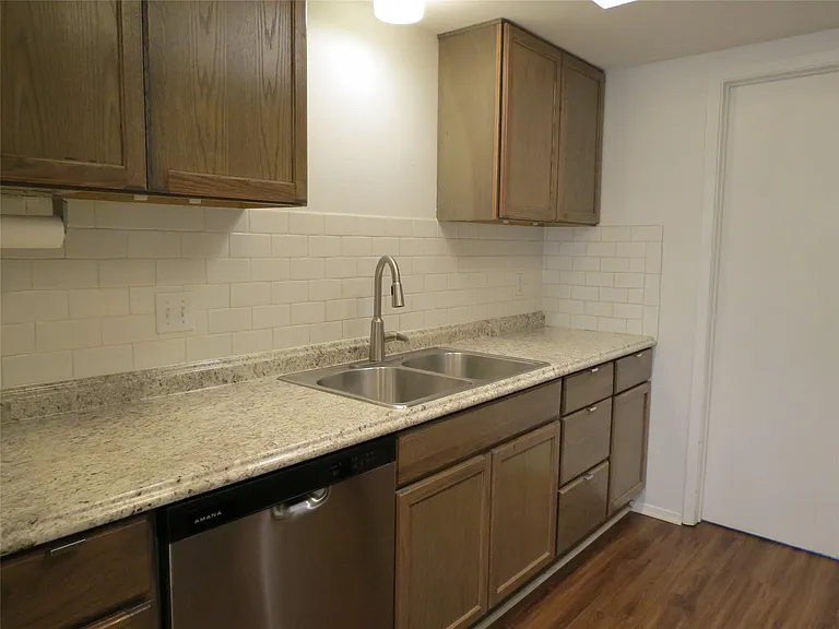 6803 Rearden Rd — Photo 11