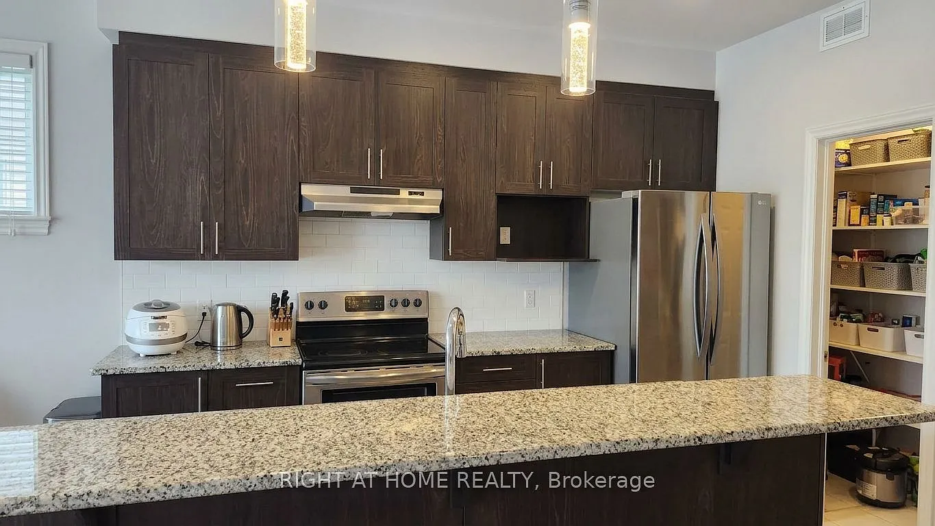 3 bed, $2,800 — Photo 3