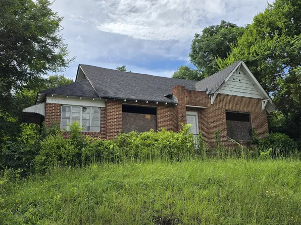 1295 Birch St, Macon, GA 31204