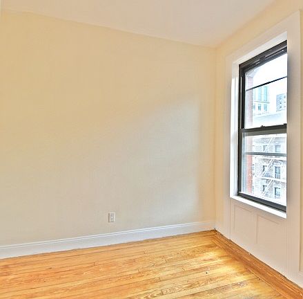 5th image of 503 W 122nd St APT 14