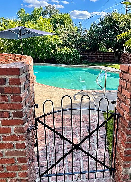 2nd image of 4222 Ivy Hall Dr