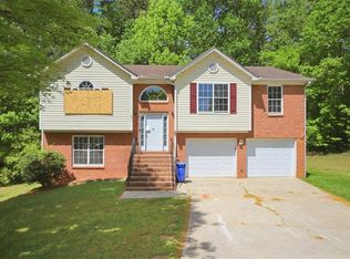 6052 Arbor Links Rd, Lithonia, GA 30058