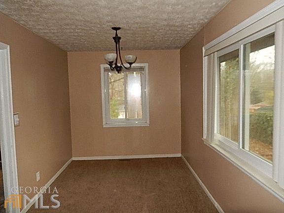 5th image of 860 Frances Dr SE