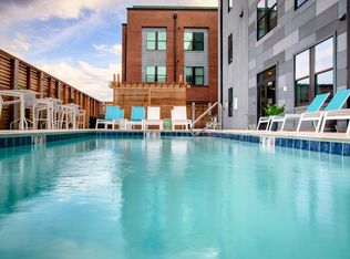 400 Meeting St #402, Charleston, SC 29403