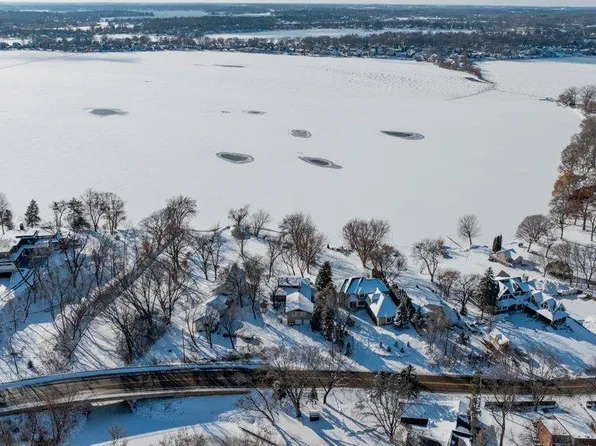 4435 N Shore Dr, Mound, MN 55364