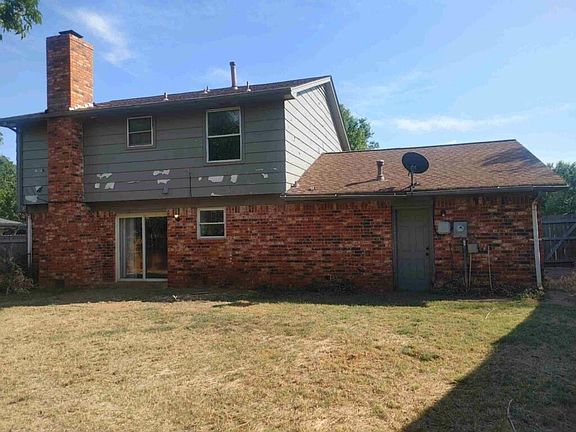 2nd image of 2217 NW 113th Pl