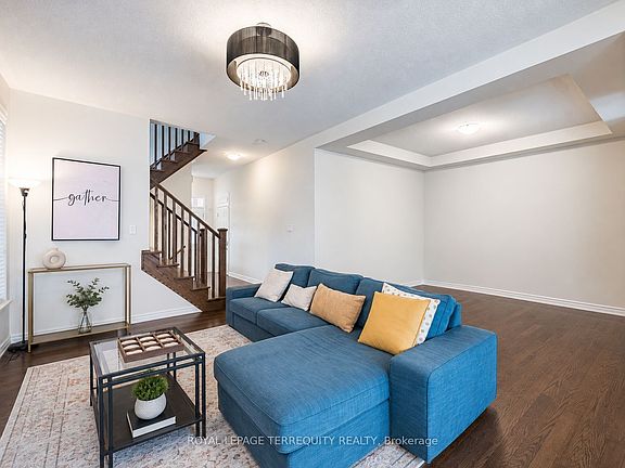 5th image of 903 Penson Cres