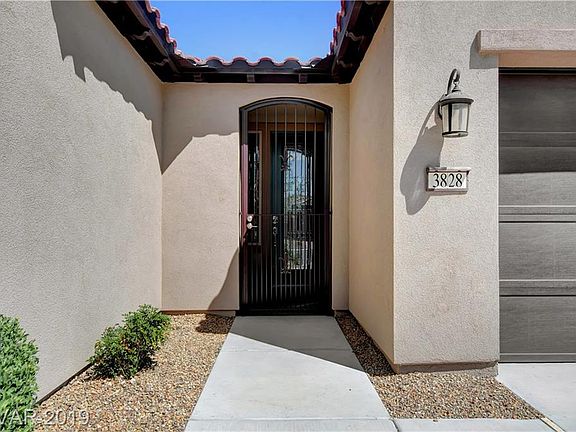 4th image of 3828 Riviera Regal Ave