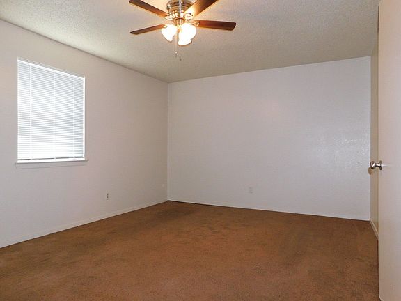 2nd image of 1814 Hunt St #1901-3