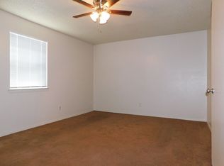 1814 Hunt St #1900-13, Commerce, TX 75428