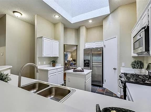 5th image of 8009 Nairn Dr